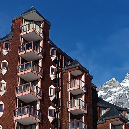 Giomein Sporting Red House Breuil-Cervinia Bagian luar foto