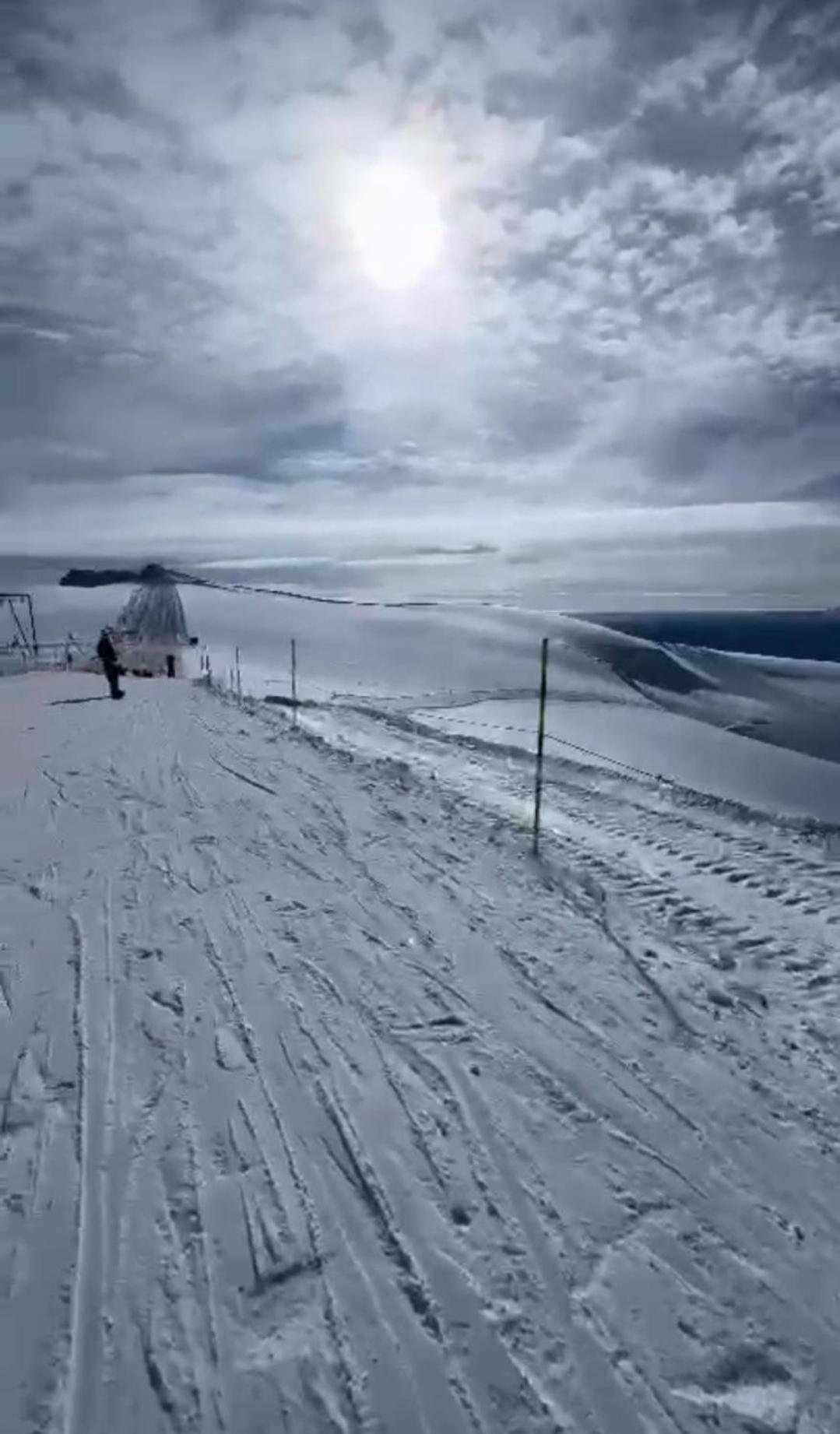 Giomein Sporting Red House Breuil-Cervinia Bagian luar foto